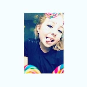 Meet your Posher, Leah